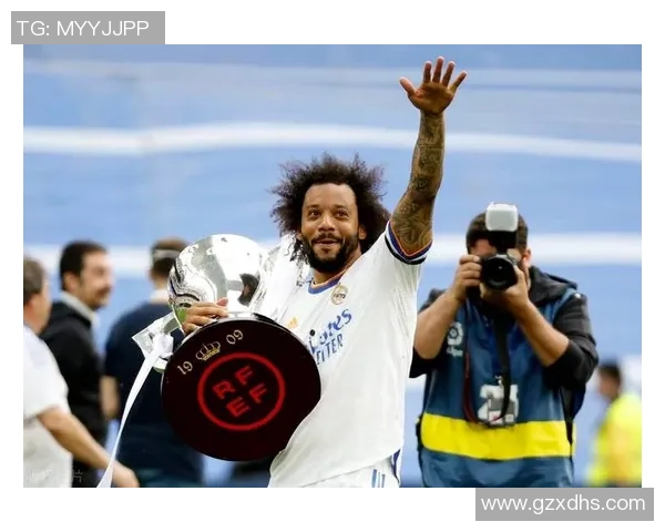 最新足球明星退役名单揭晓他们的职业生涯留下了怎样的传奇故事