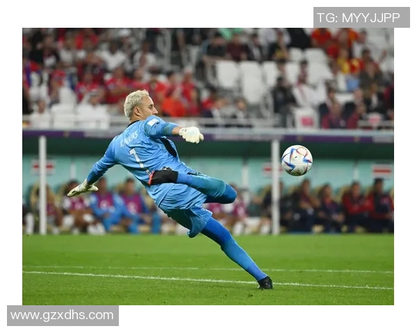 足球明星意外瞬间高清图片集锦展现他们的真实一面与精彩瞬间