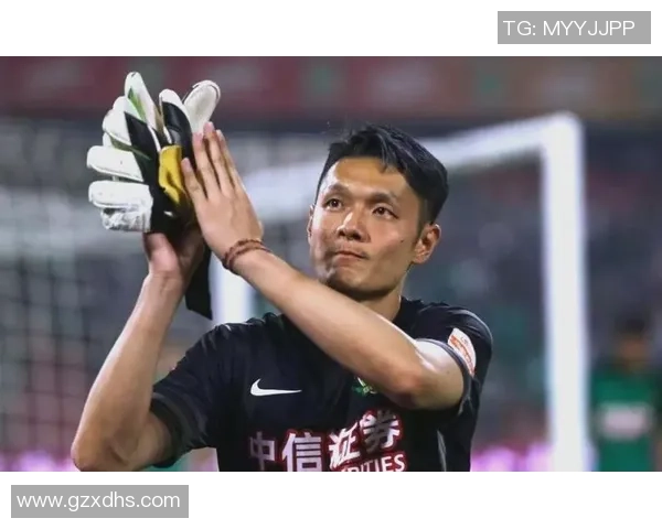 足球明星的日常生活瞬间揭秘展现他们场外的真实风采与个性魅力